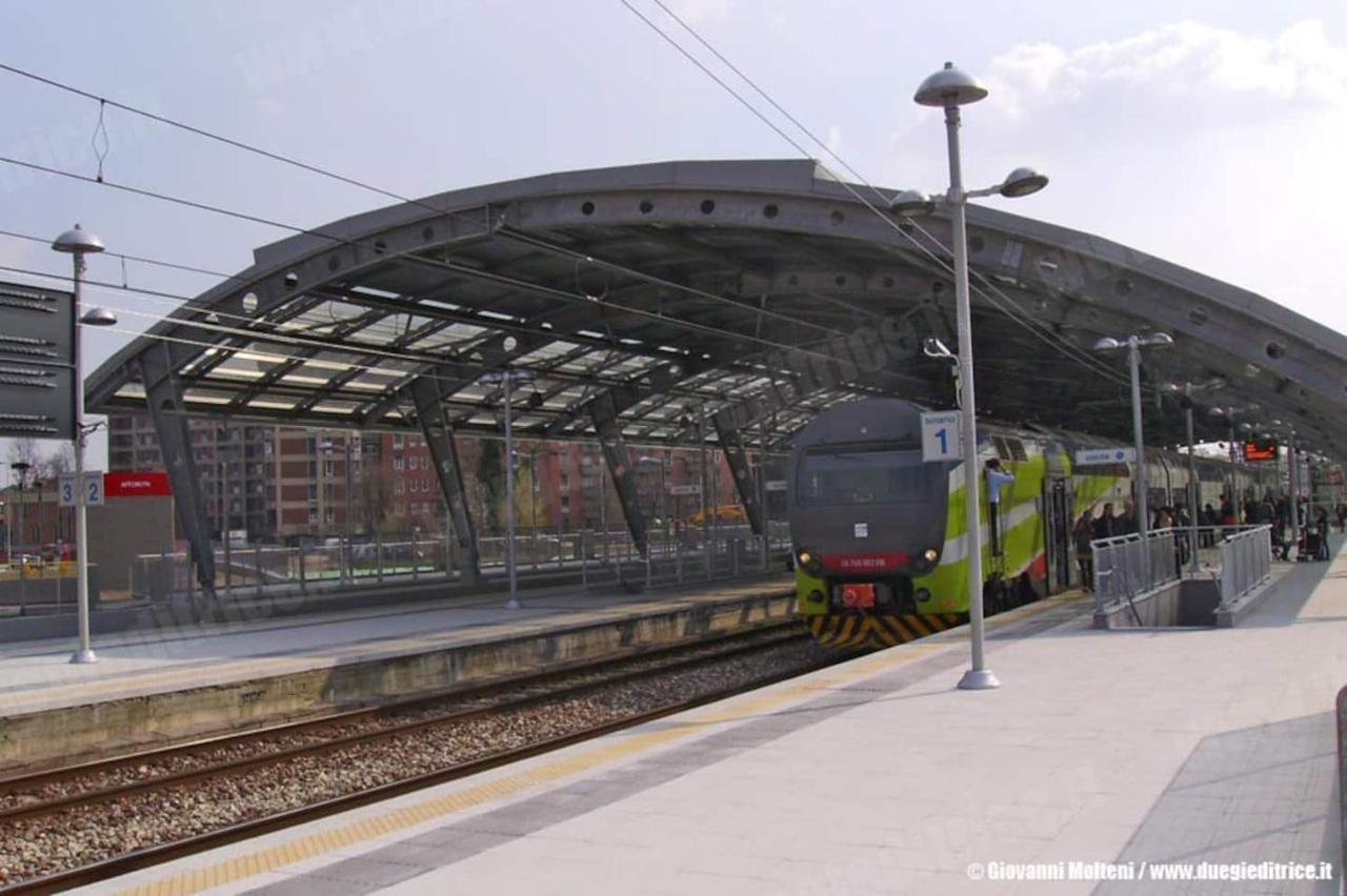Milano Holiday & Work House - Duomo Εξωτερικό φωτογραφία